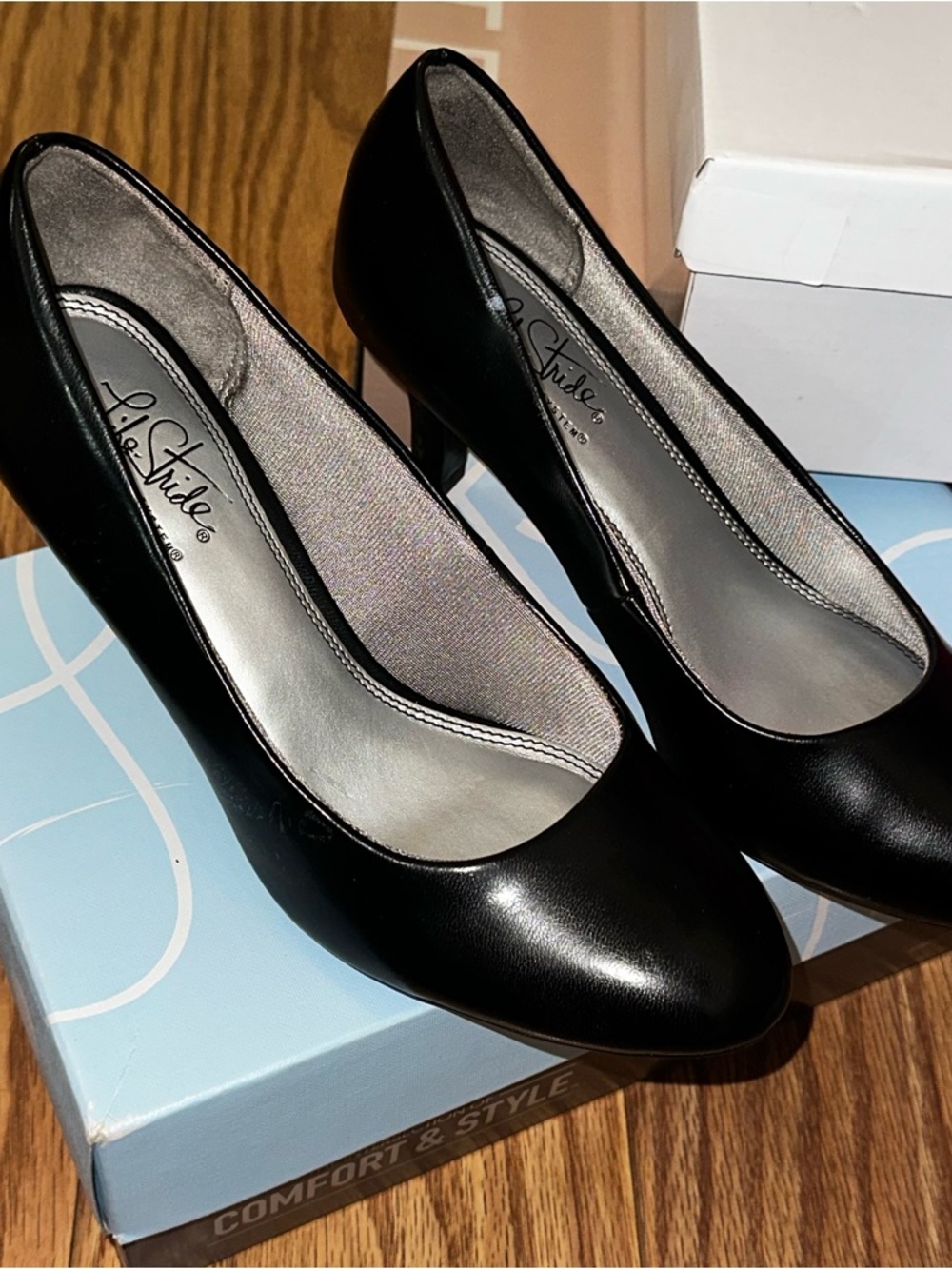 Life Stride Black Women's Dress Pump